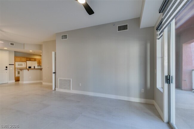 Building Photo - 63 E Agate Ave