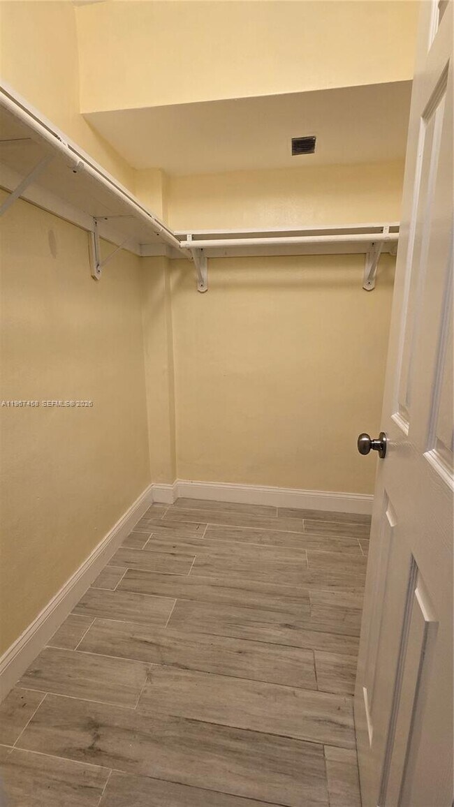 Building Photo - 3000 Marcos Dr