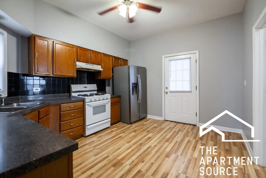 Building Photo - 3528 W Palmer St