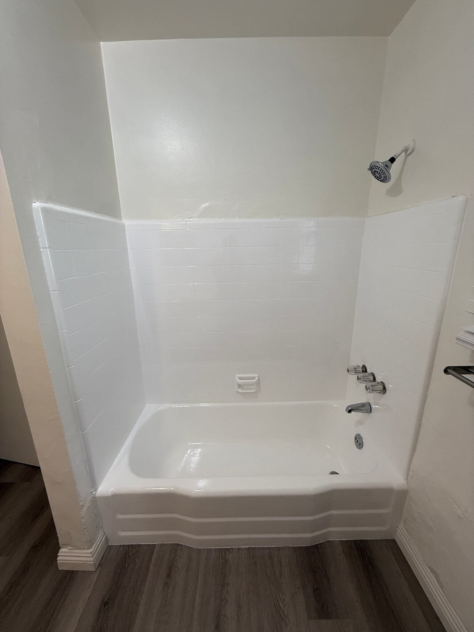 Building Photo - 3646 Vinton Ave