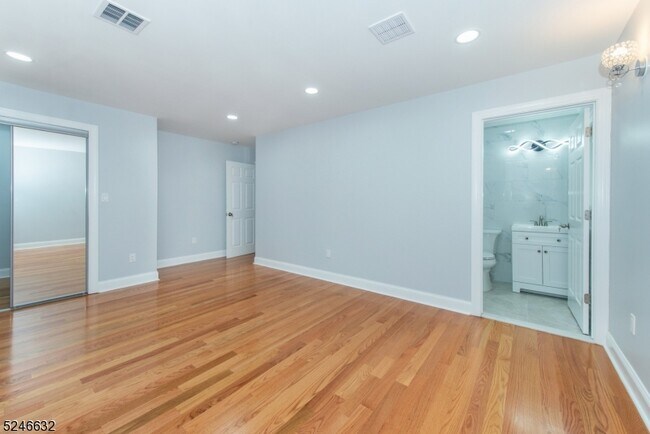 Building Photo - 42 Haverhill Ave