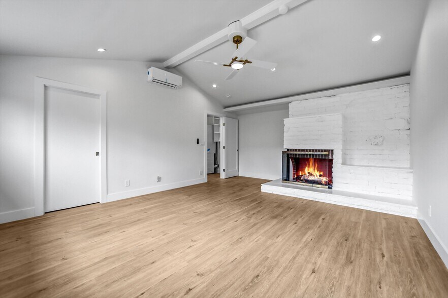 Building Photo - 20738 Bryant St