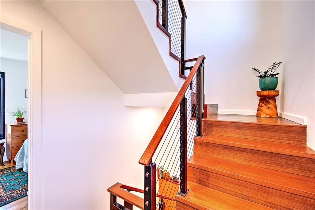 Building Photo - 37 Ring St