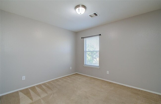 Building Photo - 5003 Riverbridge Ct