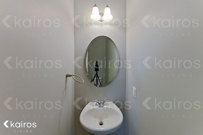 Building Photo - 815 Ferguson Ln