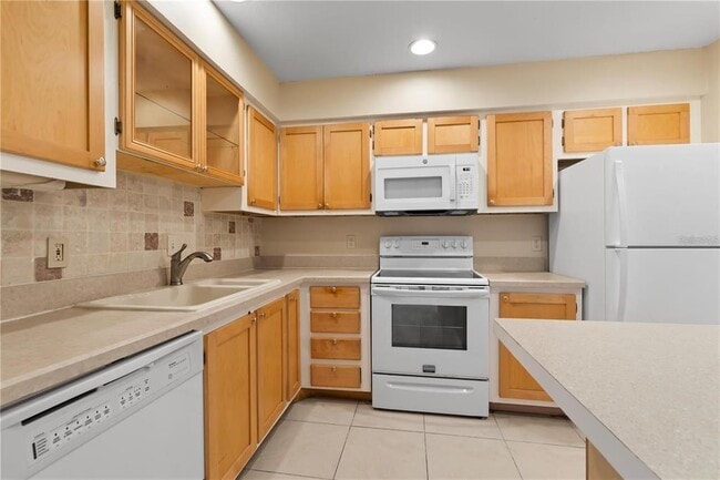 Building Photo - 534 Orange Dr