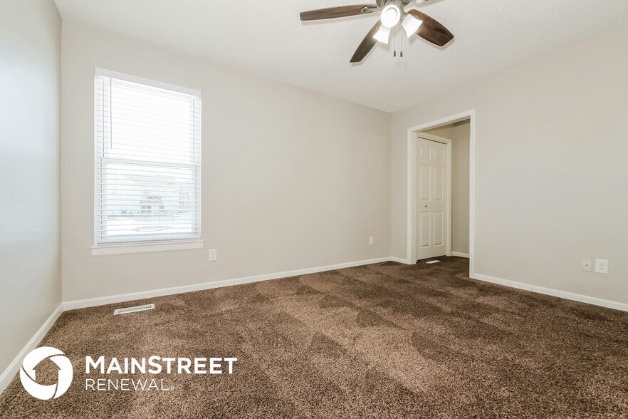 Building Photo - 12655 Oakwood