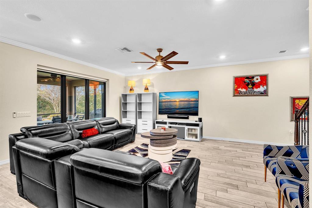 Building Photo - 7921 NW 82nd Ct