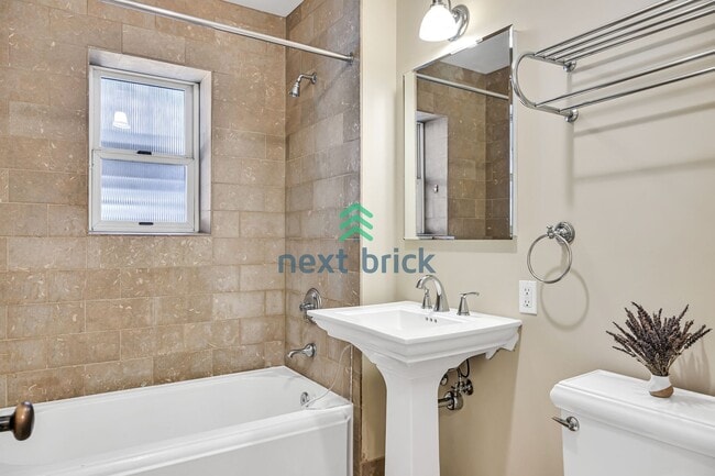 Building Photo - 1 BED & 1 BATH CONDO FOR RENT