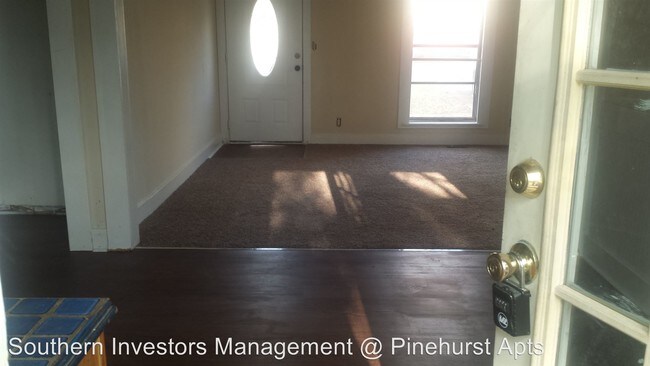Building Photo - 2711 Monticello Dr NW