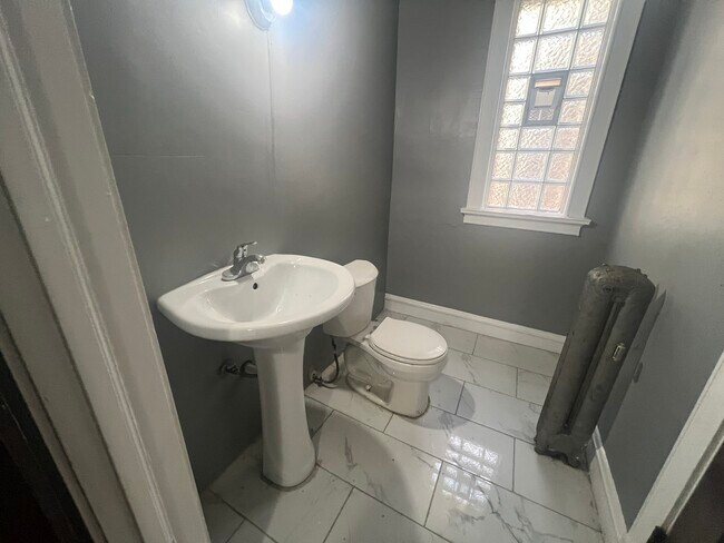 Building Photo - 4958 S Michigan Ave