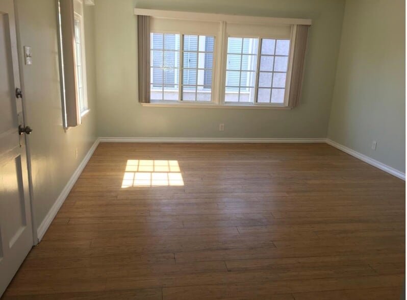 Living room - 7039 W Manchester Ave