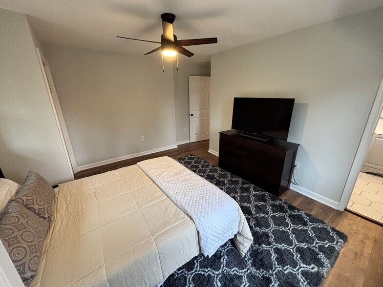 Building Photo - 1739 Carter Cir