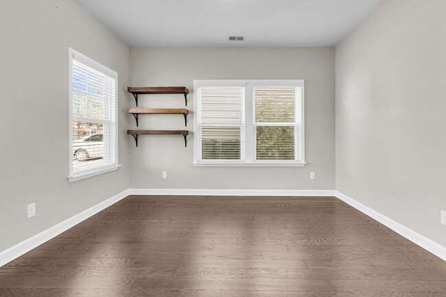 Building Photo - 1624 Shady Pine Rd