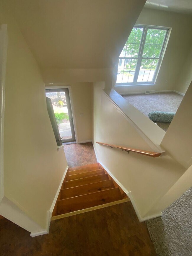 Building Photo - 3 br, 1.5 bath House - 126 BANYAN CIRCLE D...