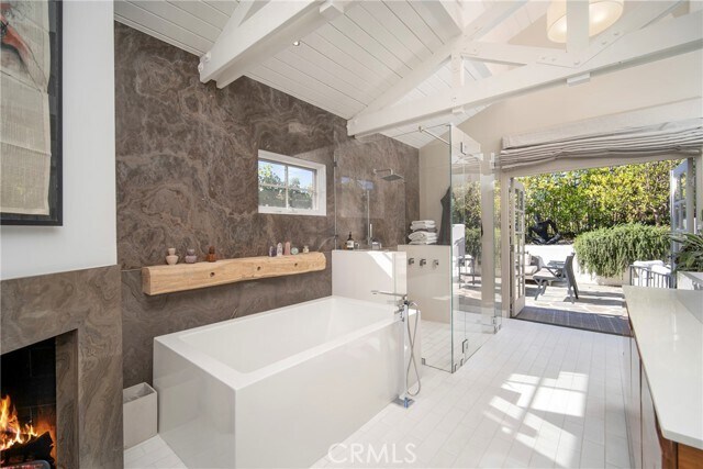 Building Photo - 998 Emerald Bay