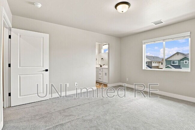 Building Photo - 12249 Curtis Ct