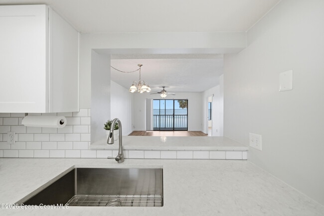 Building Photo - 6850 US-1