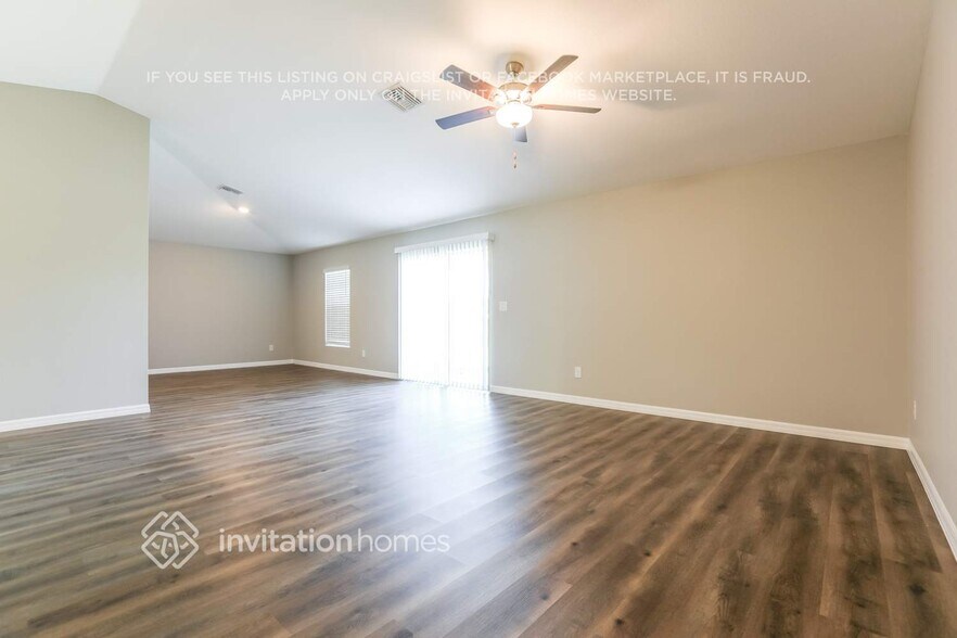 Building Photo - 6184 Hoffman St