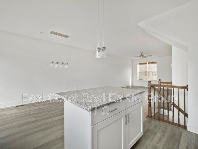 Building Photo - 11089 Gopher Dr N