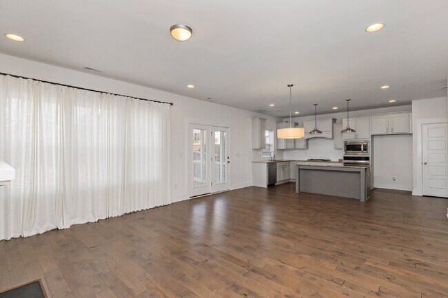 Building Photo - Charming 3-Bed Home with Spacious Layout in Wendell Falls