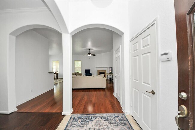 Building Photo - 18126 Rustic Brook Ct
