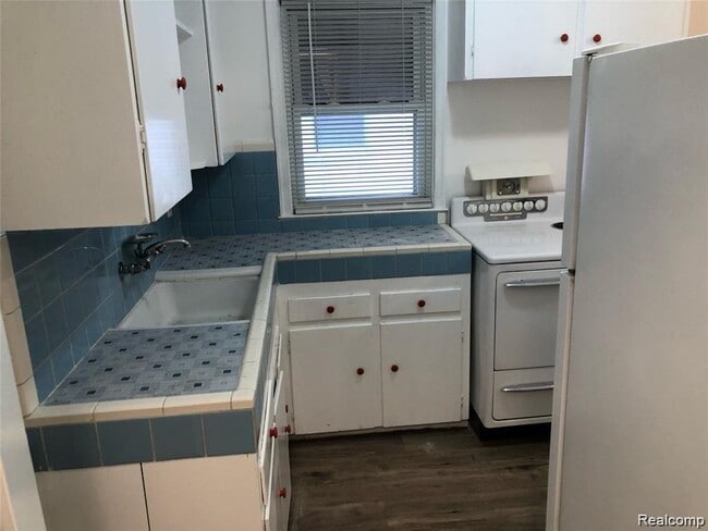 Building Photo - 17904 Harman St