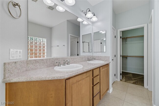 Building Photo - 5771 Alfano Ave