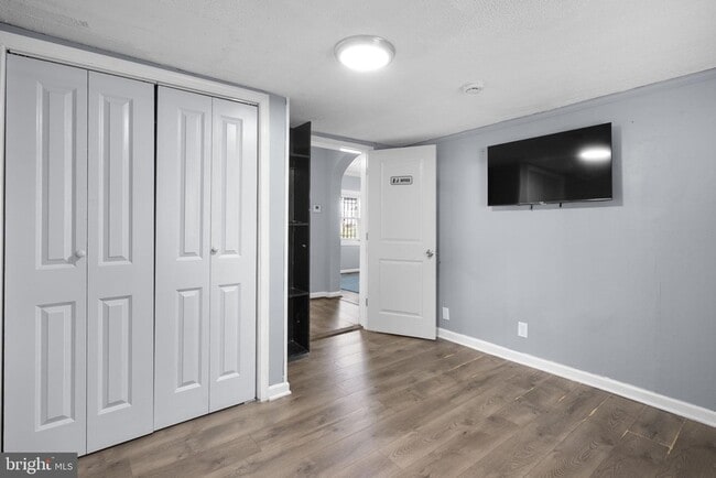 Building Photo - 5001 Fable St