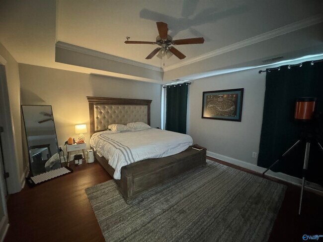 Building Photo - 468 Shamrock Dr