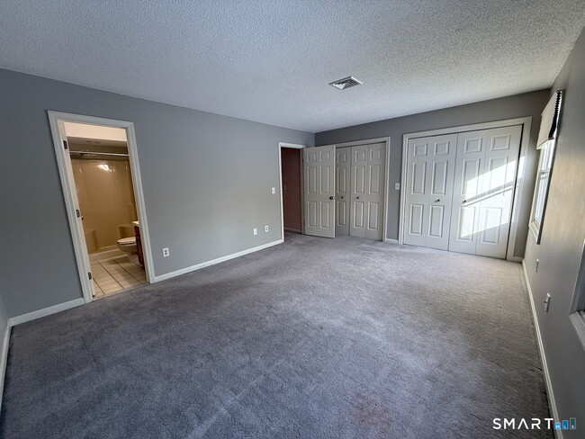 Building Photo - 372 Monaco Ln