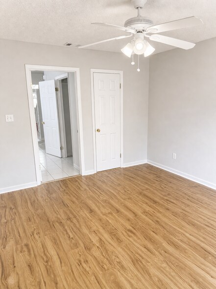 Building Photo - 4120 Silkbay Ct