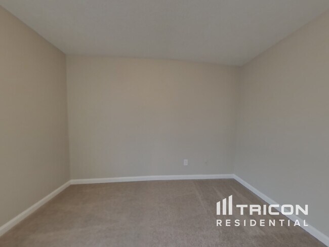 Building Photo - 4254 Sorrells Blvd