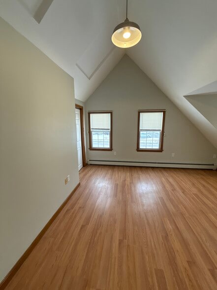 Building Photo - 173 Webster St