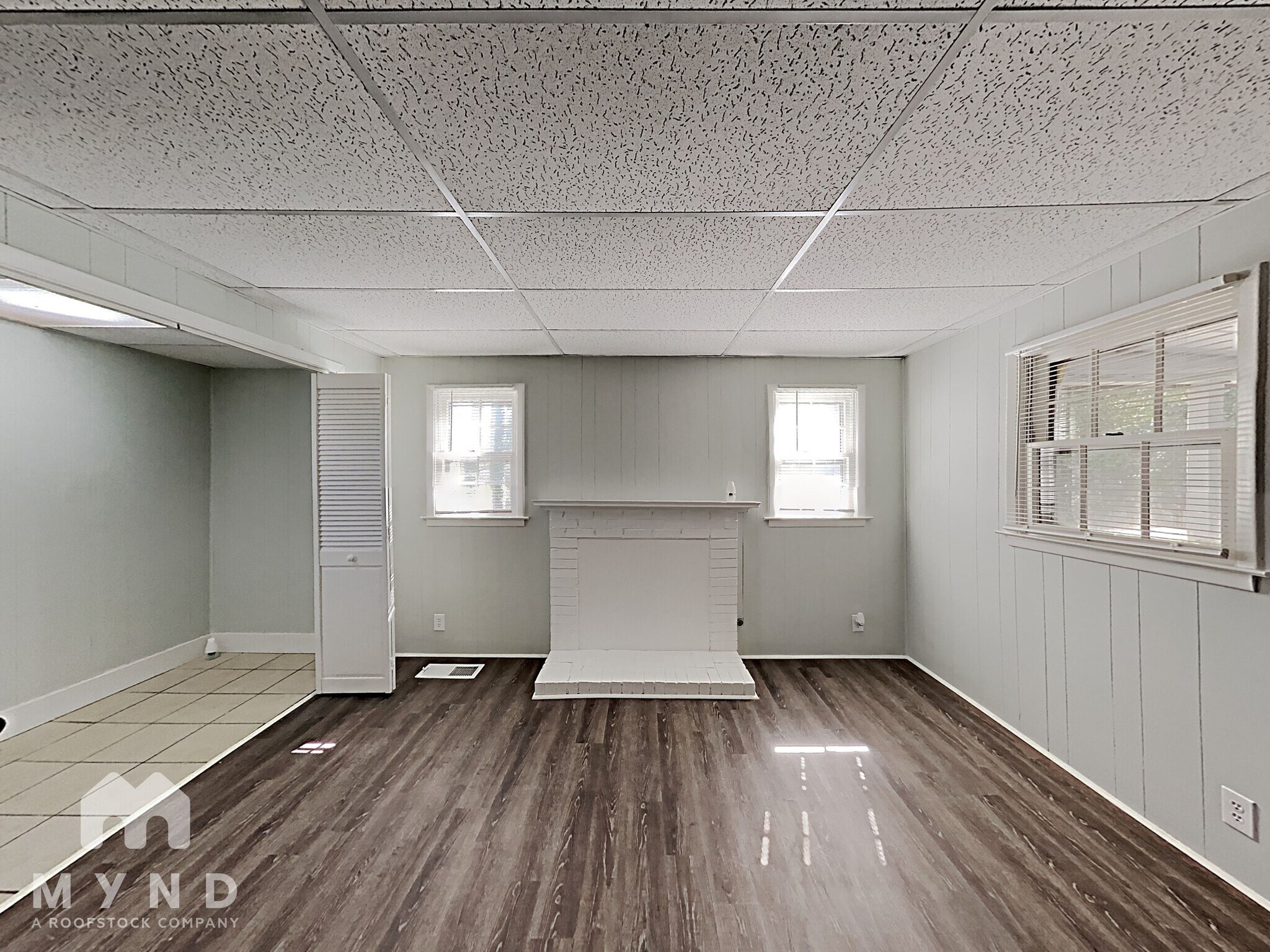 Building Photo - 1105 S Parkwood Dr