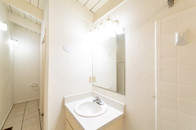 Building Photo - 1349 Rumba Ln