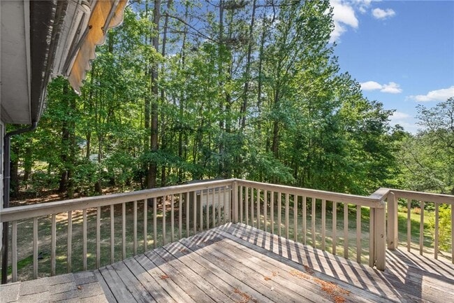 Building Photo - 1321 Timbercrest Dr