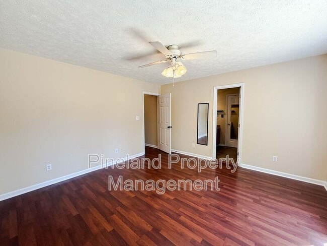 Building Photo - 107 Whitechapel Ln