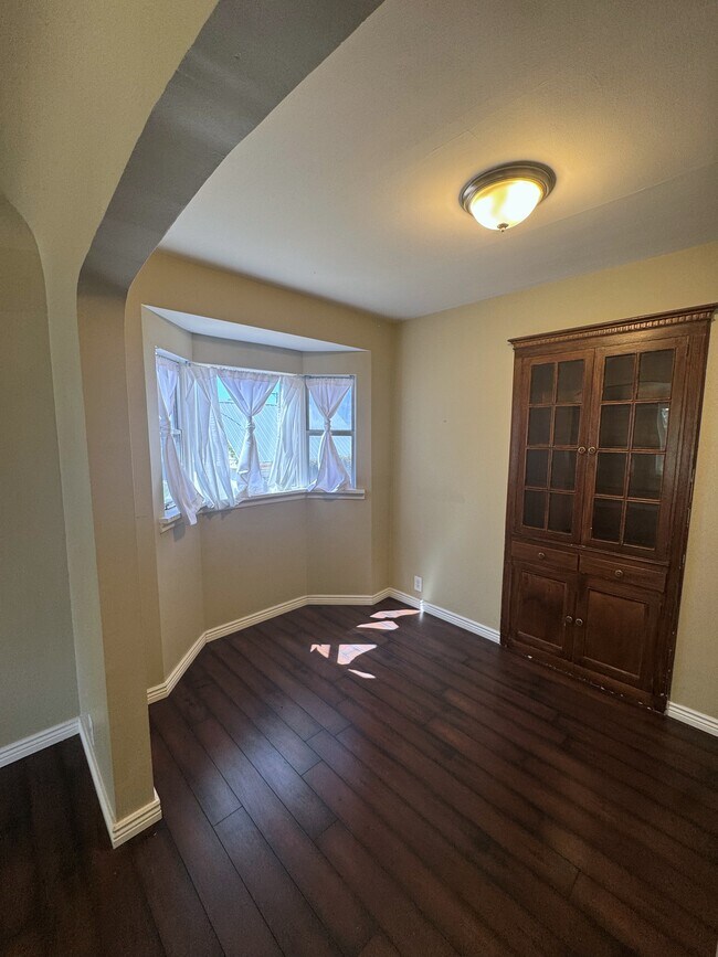 Building Photo - 145 E 1200 S