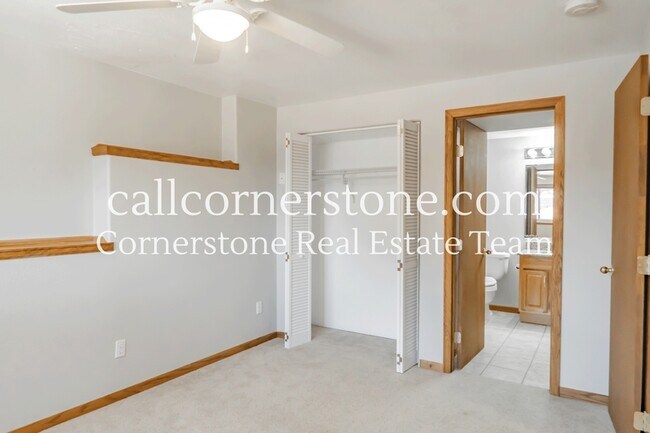 Building Photo - 4775 Sweetgrass Ln