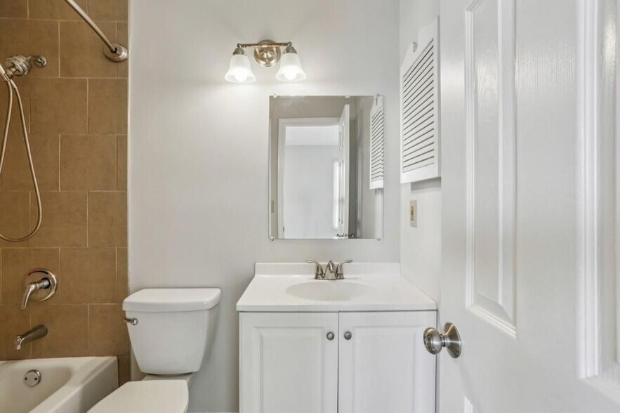 Building Photo - 1509 Kilmuir Way