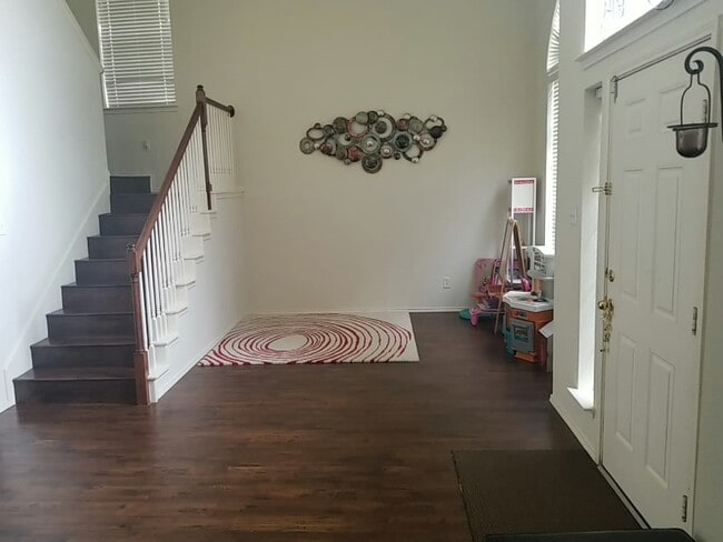 Building Photo - 7207 Juniper Dr