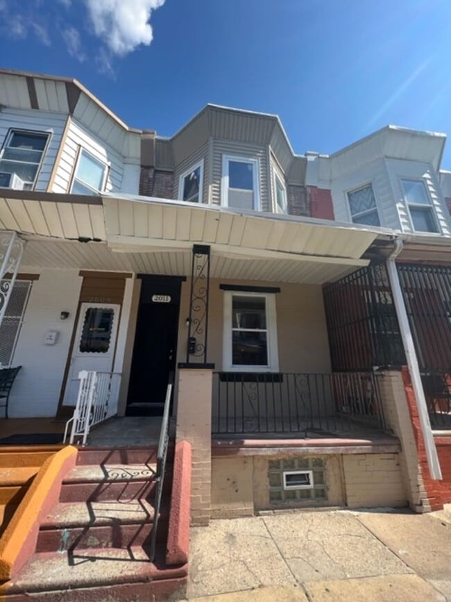 Building Photo - Gorgeous 3-Bedroom, 3-Bath Home in East Kensington – Newly Renovated!