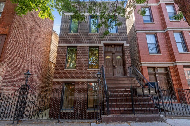 Building Photo - 1147 W Taylor St