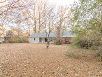 Building Photo - NEWLY RENOVATED - 2BR/1.5BA in Whitehaven!