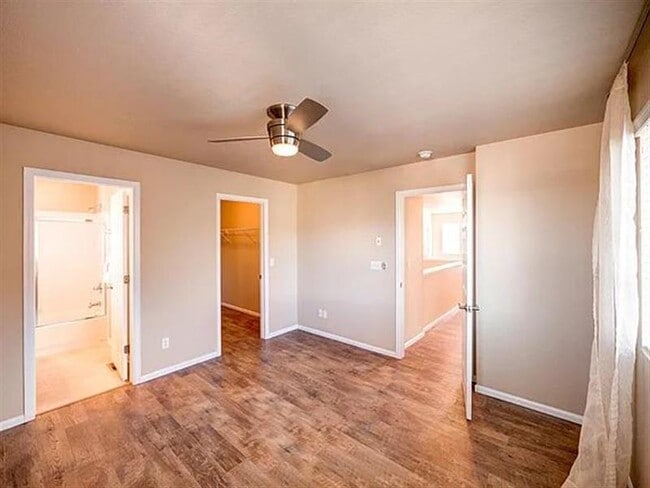 Building Photo - BEST CLASS