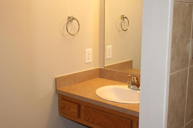 Building Photo - 14206 Webster Dr