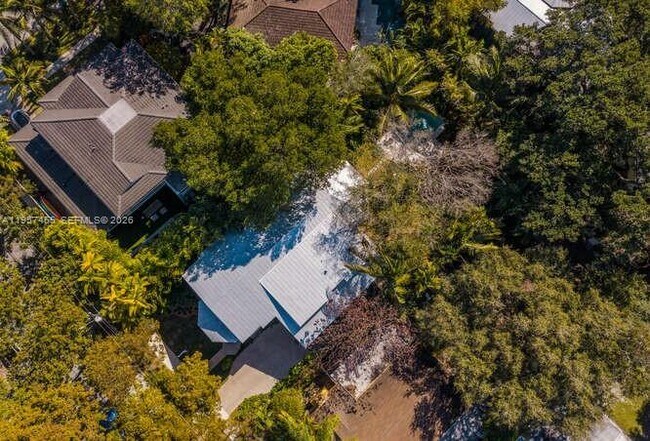 Building Photo - 2330 Overbrook St