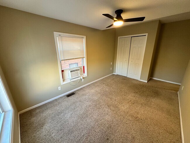 Building Photo - Updated 5-BR, 2-BA Apartment by the U of M Available!