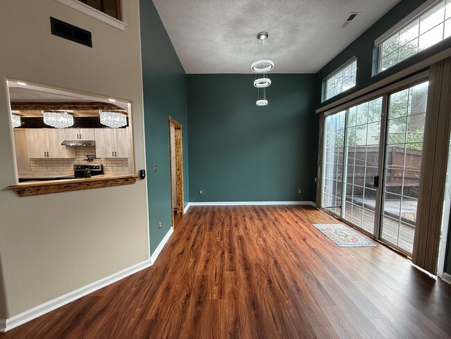 Building Photo - 131 Spoon Ct